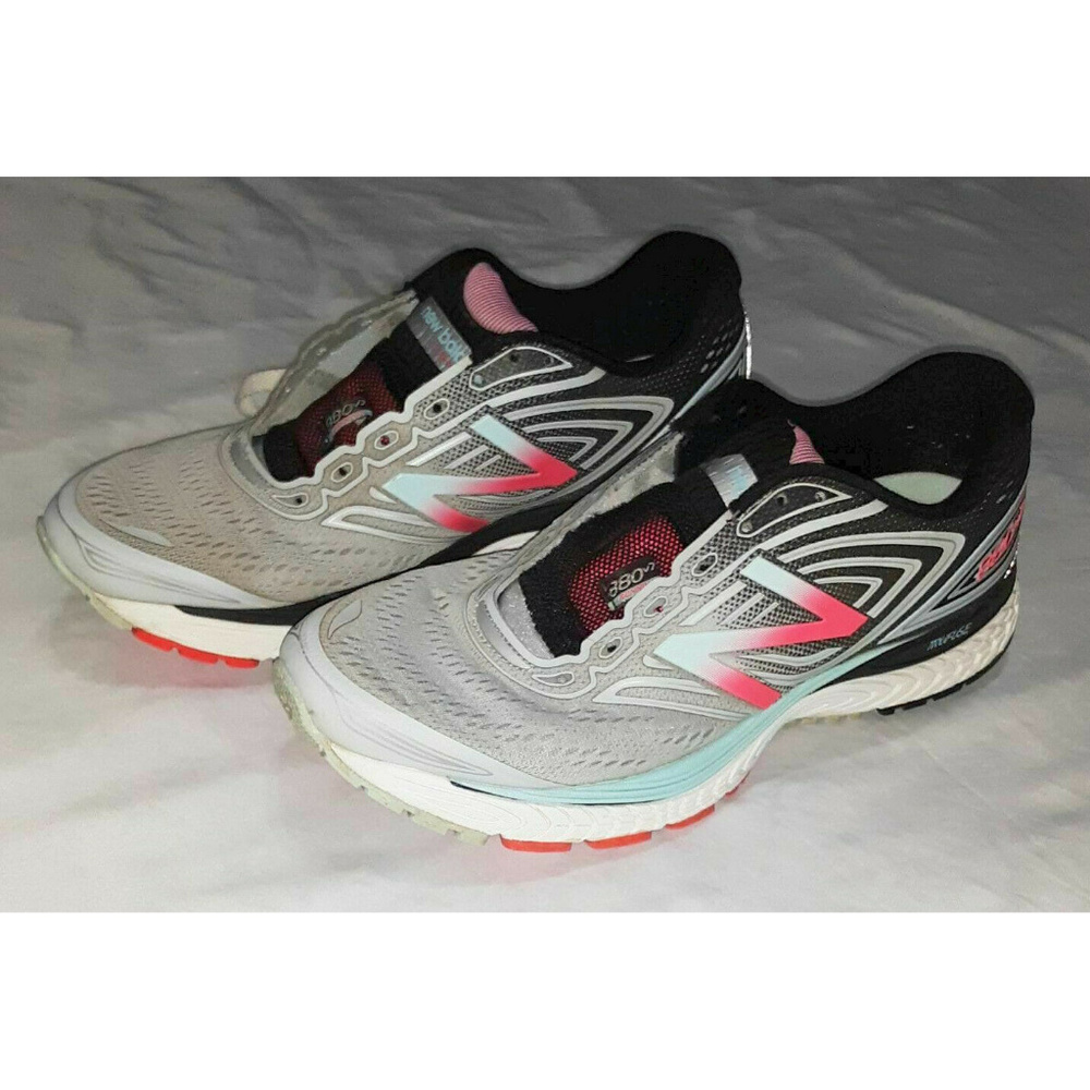 NEW BALANCE WOMENS RUNNING SHOES Size 8 Blue/Pink